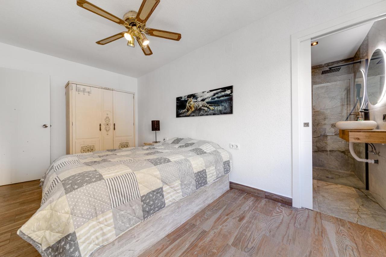 Bergantin Sea View Apartment Торевиеха Екстериор снимка